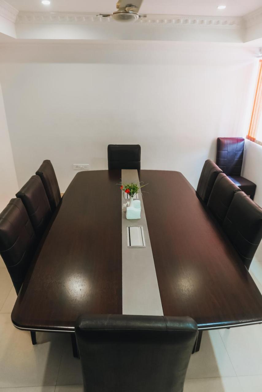 特里凡得琅 Chothys Park酒店 外观 照片